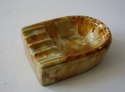 Schöner aschenbecher 50er - aschenbecher,